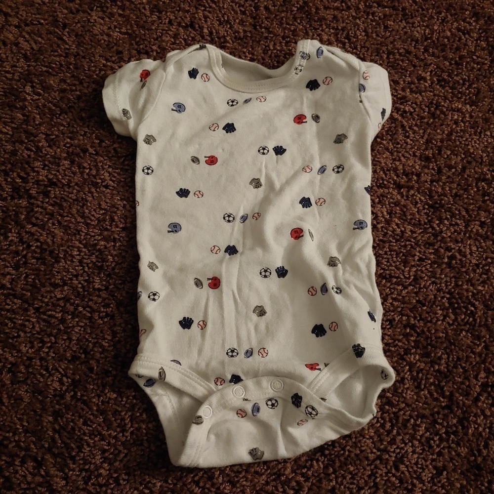 Carter's‎ boys sports onesie